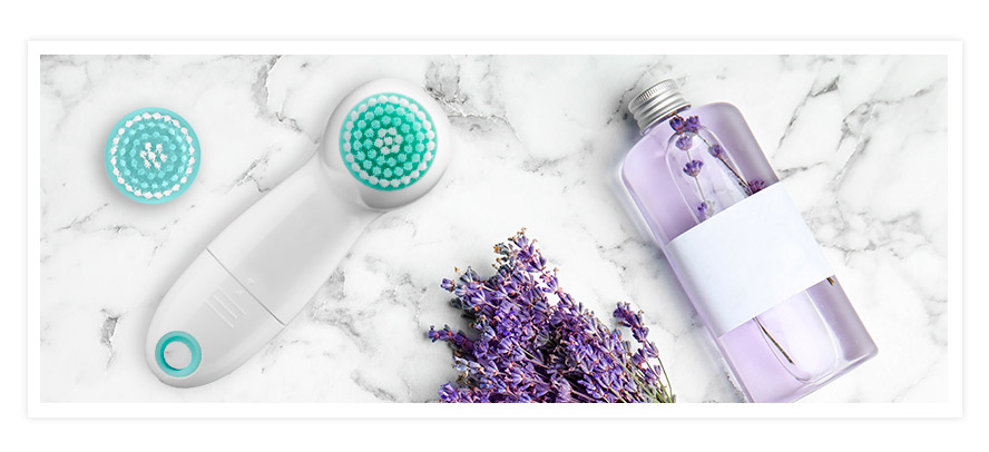 The True Glow Battery Operated Facial Brush