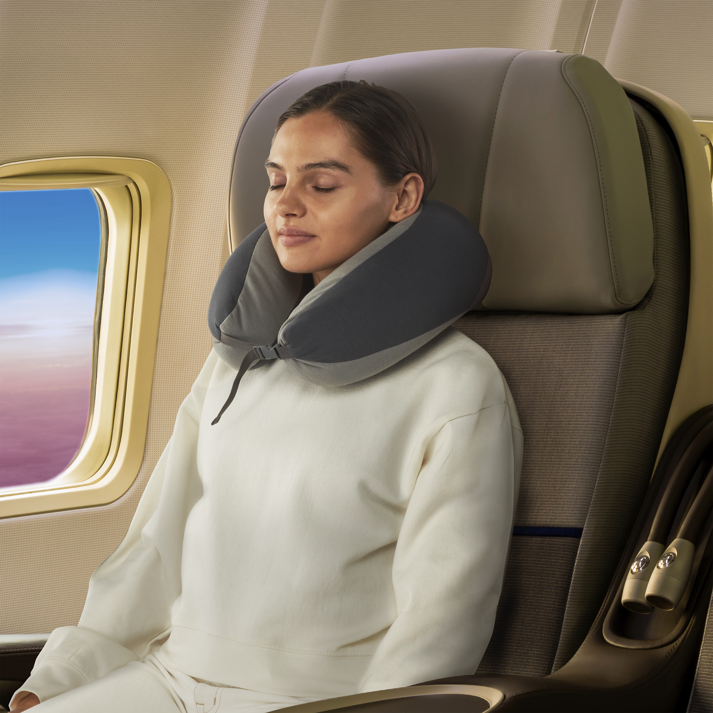 Microbead Neck and Back Pillow image number 2