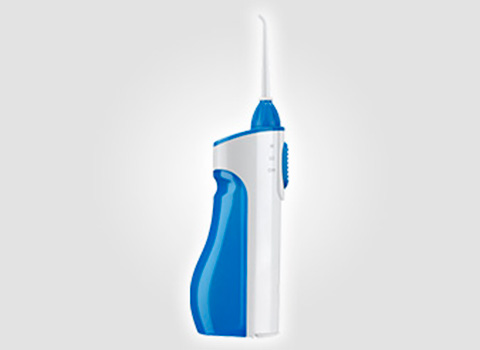 The Benefits of a Water Flosser to Improve Your Oral Hygiene